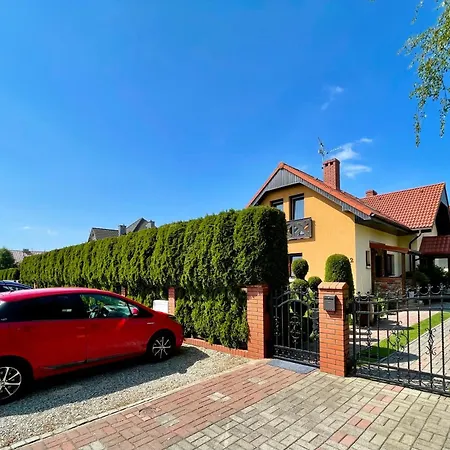 Turkusowy Apartmán Grzybowo (West Pomeranian)